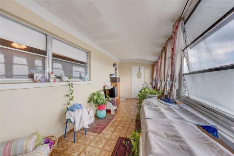 Купить кондоминиум в Сент-Питерсберг, Флорида 5 комнат, 84.54м2, № 1512323 - фото 24