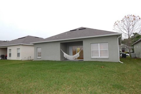 House in Orlando, Florida 4 bedrooms, 136.57 sq.m. № 2209905 - photo 14