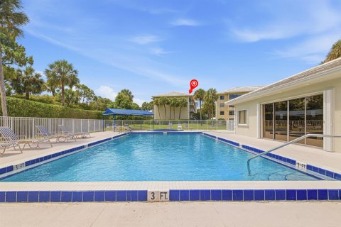 Condo in West Palm Beach, Florida, 2 bedrooms  № 2176093 - photo 25