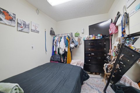 Condo in West Palm Beach, Florida, 2 bedrooms  № 2176093 - photo 10