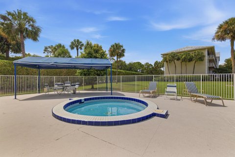 Condo in West Palm Beach, Florida, 2 bedrooms  № 2176093 - photo 23