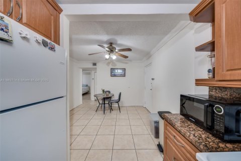 Copropriété à vendre à Miami, Floride: 2 chambres, 83.33 m2 № 1979685 - photo 20