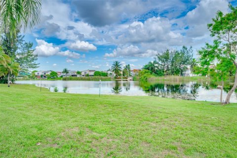 Copropriété à vendre à Miami, Floride: 2 chambres, 83.33 m2 № 1979685 - photo 6