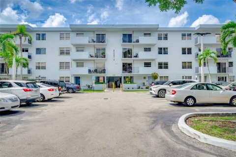 Copropriété à vendre à Miami, Floride: 2 chambres, 83.33 m2 № 1979685 - photo 9