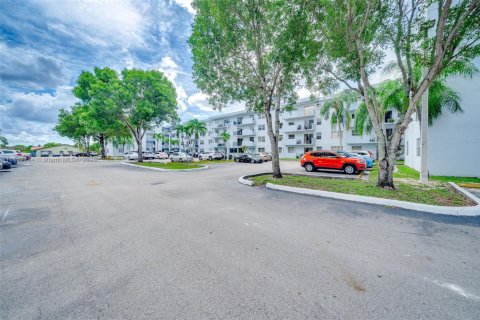 Copropriété à vendre à Miami, Floride: 2 chambres, 83.33 m2 № 1979685 - photo 3