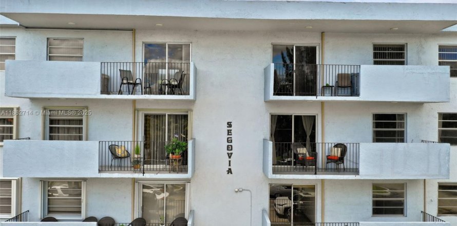 Condo à Miami, Floride, 2 chambres  № 1979685