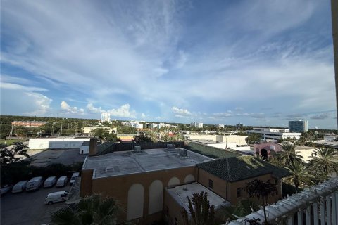 Condominio en alquiler en Clearwater, Florida, 2 dormitorios, 110.27 m2 № 1904523 - foto 8