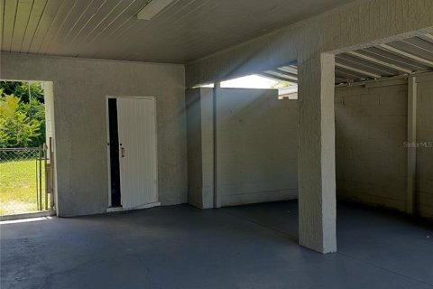 Снять в аренду виллу или дом в Уинтер-Хейвен, Флорида 3 комнаты, 93.65м2, № 2148619 - фото 4