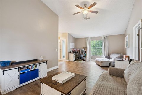 Villa ou maison à vendre à Deltona, Floride: 3 chambres, 152.55 m2 № 2358181 - photo 7