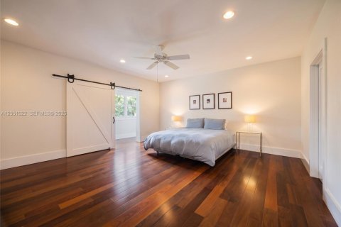Villa ou maison à vendre à Pinecrest, Floride: 6 chambres, 514.68 m2 № 2186819 - photo 20