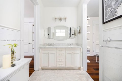 Villa ou maison à vendre à Pinecrest, Floride: 6 chambres, 514.68 m2 № 2186819 - photo 25