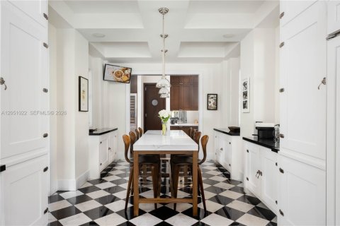 Villa ou maison à vendre à Pinecrest, Floride: 6 chambres, 514.68 m2 № 2186819 - photo 15