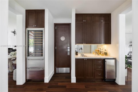 Villa ou maison à vendre à Pinecrest, Floride: 6 chambres, 514.68 m2 № 2186819 - photo 16