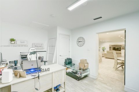 Villa ou maison à vendre à LaBelle, Floride: 3 chambres, 189.89 m2 № 2016750 - photo 17