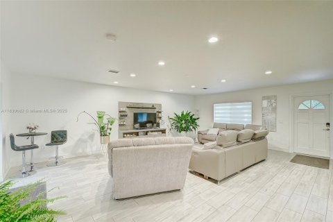 Villa ou maison à vendre à LaBelle, Floride: 3 chambres, 189.89 m2 № 2016750 - photo 19