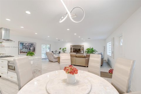 Villa ou maison à vendre à LaBelle, Floride: 3 chambres, 189.89 m2 № 2016750 - photo 5