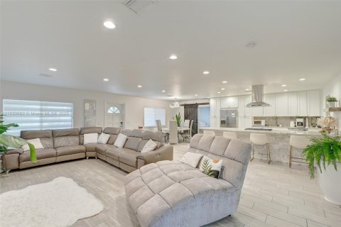 Villa ou maison à vendre à LaBelle, Floride: 3 chambres, 189.89 m2 № 2016750 - photo 6