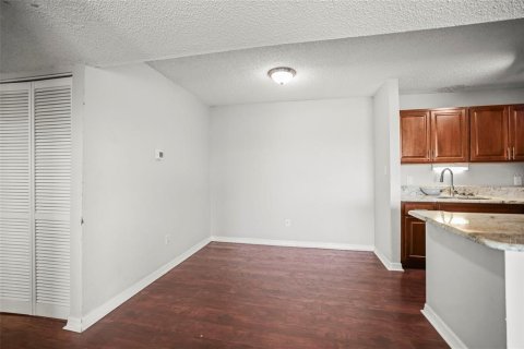 Condominio en venta en Palm Harbor, Florida, 2 dormitorios, 83.43 m2 № 2145389 - foto 21