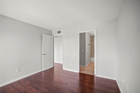 Condominio en venta en Palm Harbor, Florida, 2 dormitorios, 83.43 m2 № 2145389 - foto 22