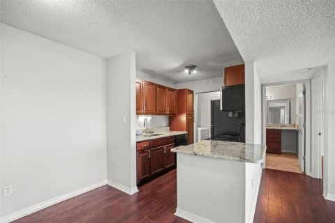 Condominio en venta en Palm Harbor, Florida, 2 dormitorios, 83.43 m2 № 2145389 - foto 10