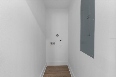 Apartamento en alquiler en Saint Petersburg, Florida, 2 dormitorios, 74.32 m2 № 2215304 - foto 11