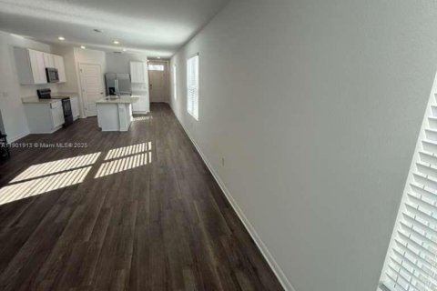 House in Davenport, Florida 4 bedrooms № 1953318 - photo 4