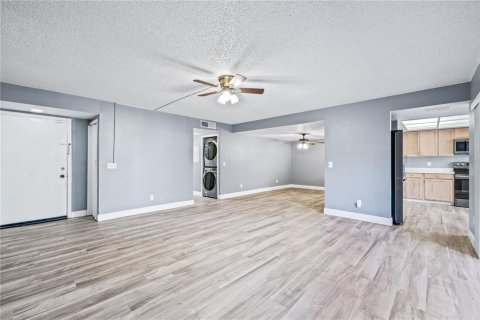 Copropriété à vendre à Tampa, Floride: 2 chambres, 110.65 m2 № 2093472 - photo 3