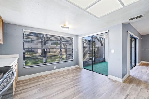 Copropriété à vendre à Tampa, Floride: 2 chambres, 110.65 m2 № 2093472 - photo 8