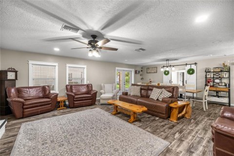 Casa en venta en Ocala, Florida, 5 dormitorios, 308.44 m2 № 1827271 - foto 21