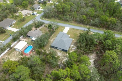 Villa ou maison à vendre à Weeki Wachee, Floride: 4 chambres, 184.32 m2 № 2104407 - photo 29