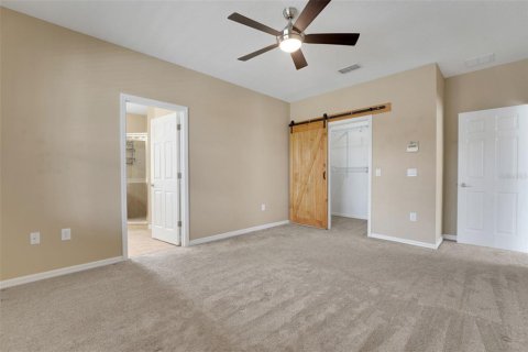 House in Sorrento, Florida 4 bedrooms, 189.71 sq.m. № 1820755 - photo 27