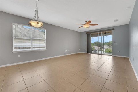 House in Sorrento, Florida 4 bedrooms, 189.71 sq.m. № 1820755 - photo 21