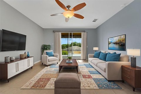 House in Sorrento, Florida 4 bedrooms, 189.71 sq.m. № 1820755 - photo 24