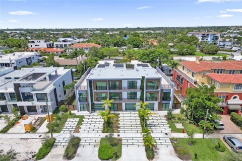 House in Fort Lauderdale, Florida 5 bedrooms, 282.52 sq.m. № 1979392 - photo 8