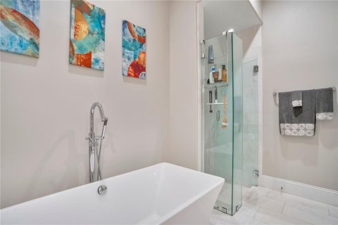 Adosado en venta en Orlando, Florida, 3 dormitorios, 188.5 m2 № 2108027 - foto 18