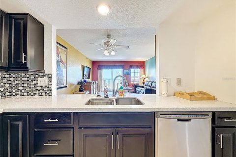 Condominio en venta en Indian Rocks Beach, Florida, 1 dormitorio, 87.42 m2 № 2233786 - foto 15