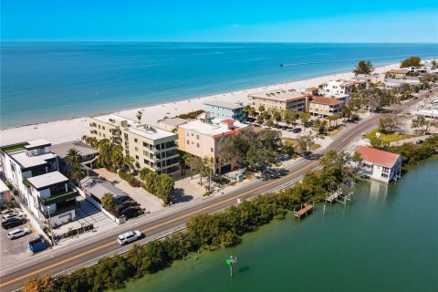 Condominio en venta en Indian Rocks Beach, Florida, 1 dormitorio, 87.42 m2 № 2233786 - foto 9