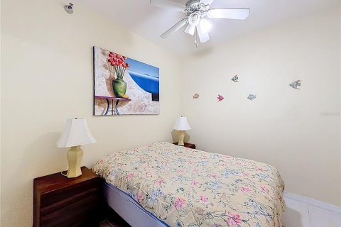 Condominio en venta en Indian Rocks Beach, Florida, 1 dormitorio, 87.42 m2 № 2233786 - foto 21