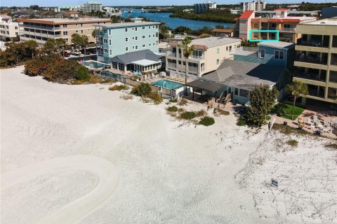 Condominio en venta en Indian Rocks Beach, Florida, 1 dormitorio, 87.42 m2 № 2233786 - foto 2