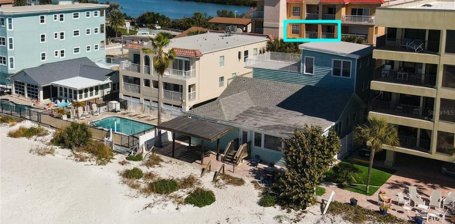 Condominio en Indian Rocks Beach, Florida, 1 dormitorio № 2233786