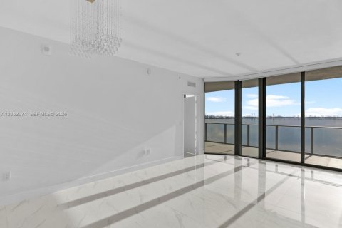 Condominio en venta en Miami, Florida, 3 dormitorios, 153.38 m2 № 2254138 - foto 7