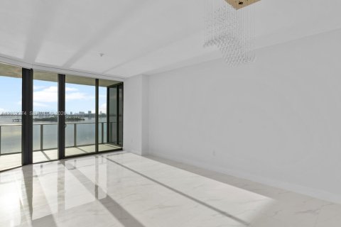 Condominio en venta en Miami, Florida, 3 dormitorios, 153.38 m2 № 2254138 - foto 5