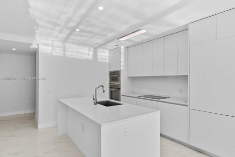 Condominio en venta en Miami, Florida, 3 dormitorios, 153.38 m2 № 2254138 - foto 3