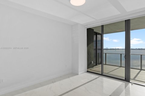 Condominio en venta en Miami, Florida, 3 dormitorios, 153.38 m2 № 2254138 - foto 14