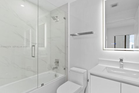 Condominio en venta en Miami, Florida, 3 dormitorios, 153.38 m2 № 2254138 - foto 29