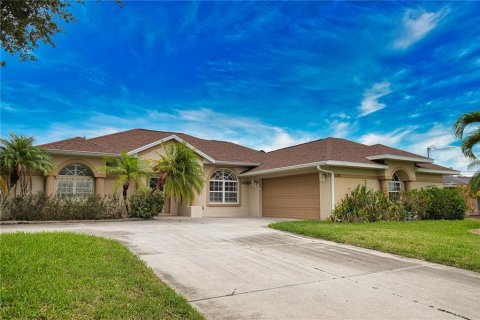Casa en Rotonda, Florida 3 dormitorios, 192.31 m2 № 2093531