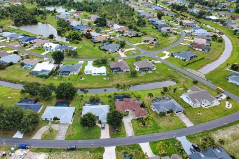Villa ou maison à vendre à Rotonda, Floride: 3 chambres, 192.31 m2 № 2093531 - photo 28