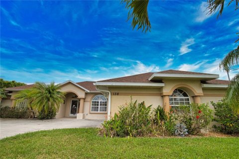 Villa ou maison à vendre à Rotonda, Floride: 3 chambres, 192.31 m2 № 2093531 - photo 6