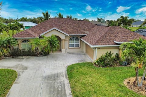 Villa ou maison à vendre à Rotonda, Floride: 3 chambres, 192.31 m2 № 2093531 - photo 2