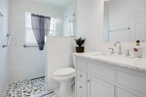 Casa en venta en Orlando, Florida, 4 dormitorios, 187.76 m2 № 1913266 - foto 19